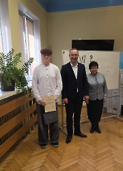 a7b912f3-4ef1-4bd1-9d8c-c0e373bb393b